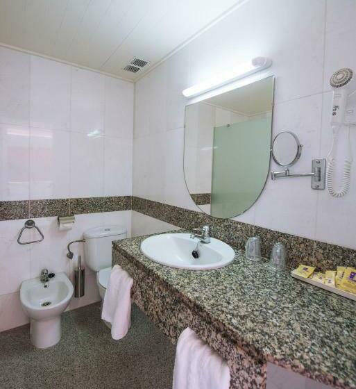 스탠다드 트리플 룸, Abrat