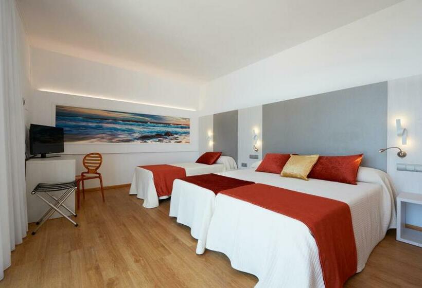 스탠다드 트리플 룸, Abrat