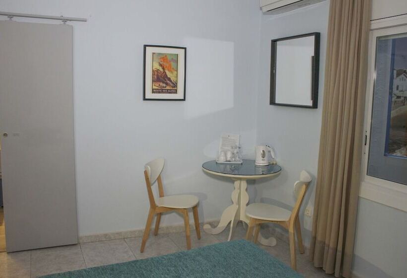 Quarto Economy, Alexandra Sitges