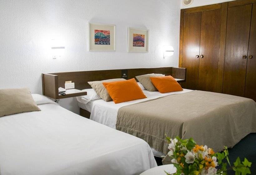 スタンダードトリプルルーム, America Igualada