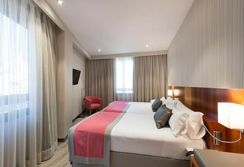 Номер Стандарт Трехместный, Catalonia Barcelona 505