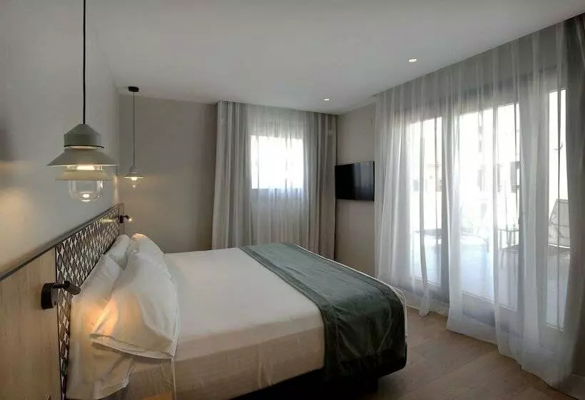 プール付きジュニアスイート, Catalonia Excelsior