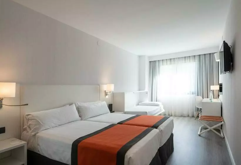 スタンダードトリプルルーム, Catalonia Sabadell