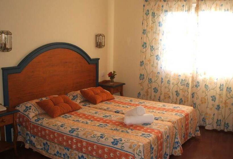 스탠다드 싱글 룸, Del Almirante