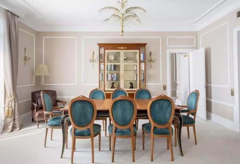 سوئیت 2 خوابه, El Palace Barcelona