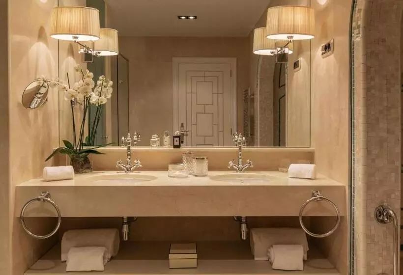 سوئیت 2 خوابه, El Palace Barcelona