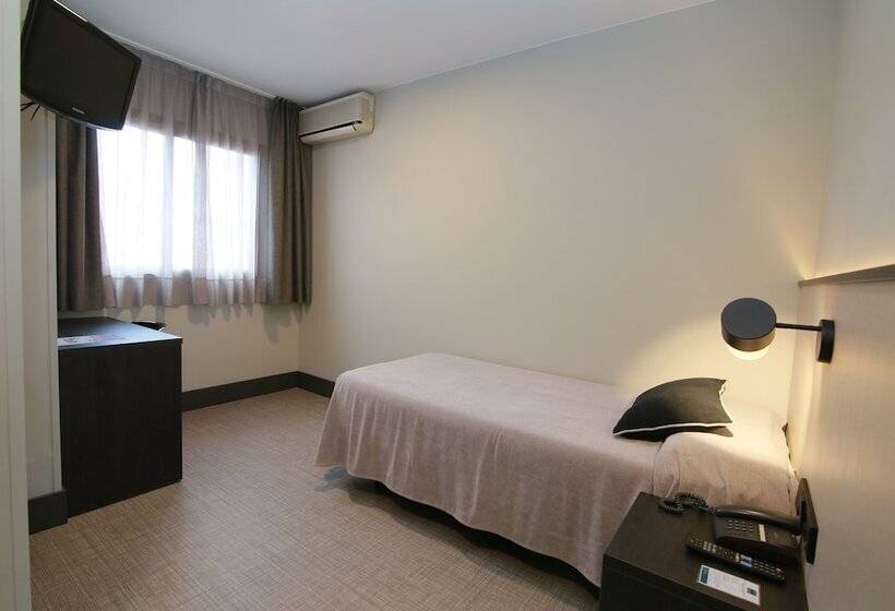 Номер Стандарт Индивидуальный, Esplugues