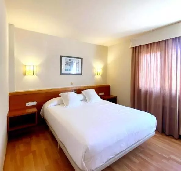 Quarto standard, Estel