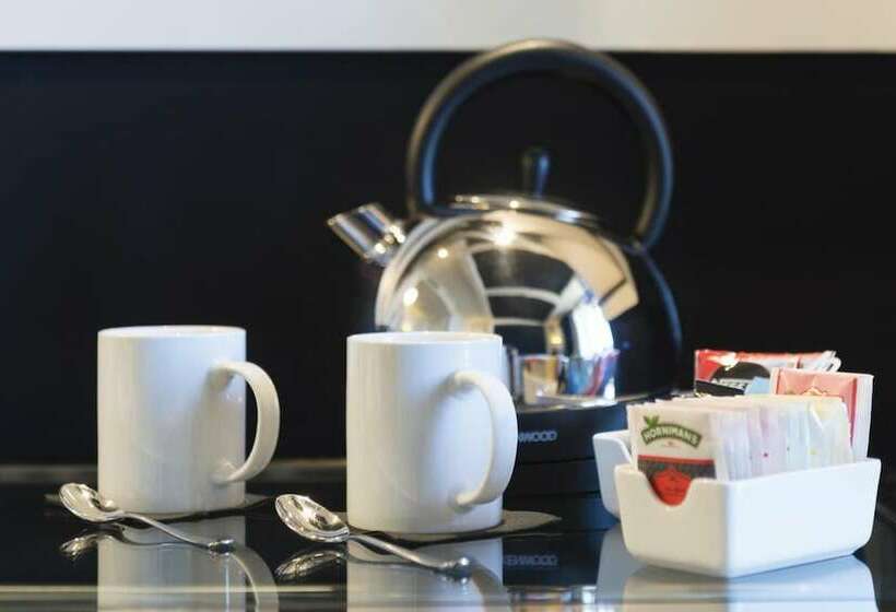 חדר סטנדרט, Europark