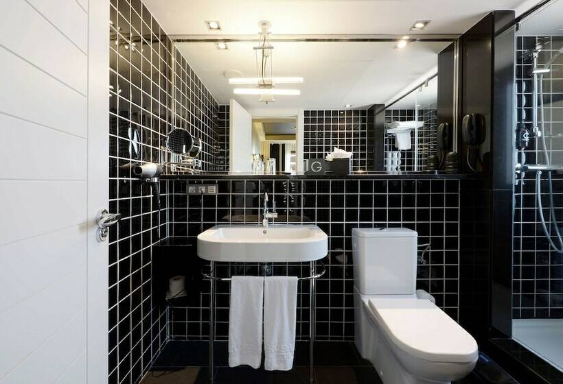 חדר סטנדרט, Europark