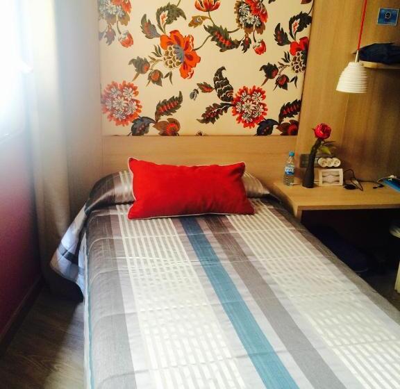 スタンダードシングルルーム, Ginebra