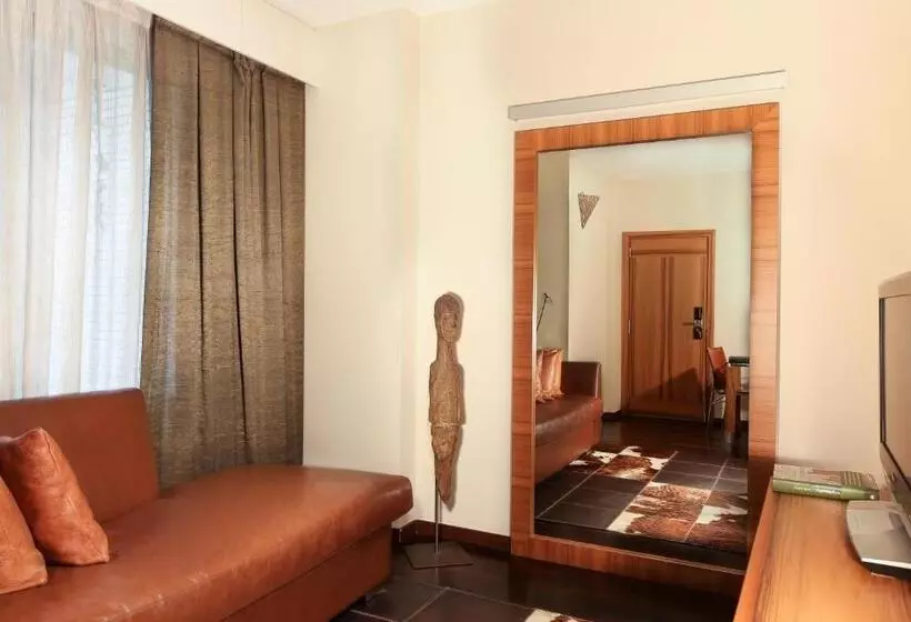 Juniorsviitti, Gran Derby Suites, A Small Luxury Hotel Of The World