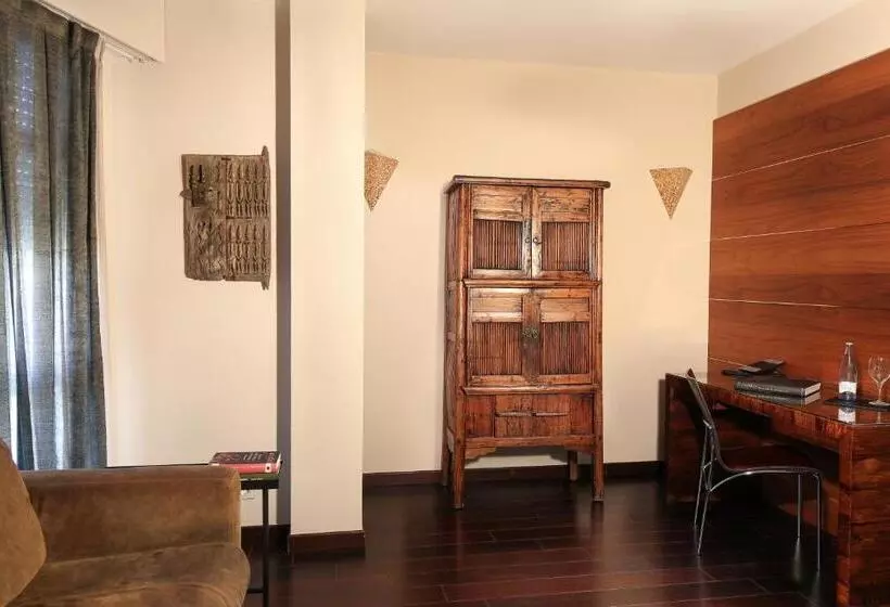 Deluxe-huone, Gran Derby Suites, A Small Luxury Hotel Of The World