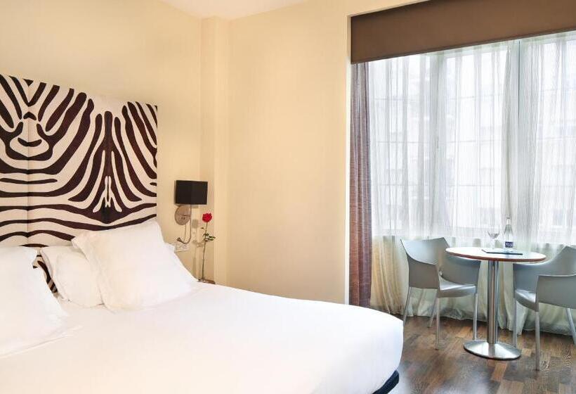 Номер Deluxe, Gran Derby Suites, A Small Luxury Hotel Of The World