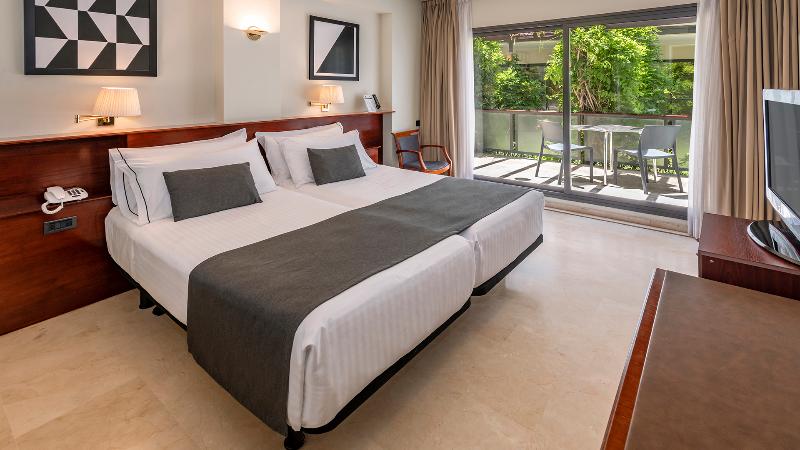 غرفة قياسية مزوَّدة بشُرفة, Gran Hotel Rey Don Jaime