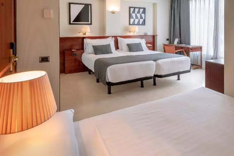 スタンダードトリプルルーム, Gran Hotel Rey Don Jaime