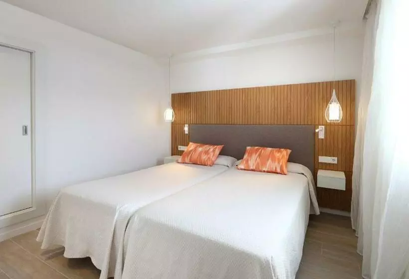اتاق خانوادگی, Iberostar Waves Playa de Muro