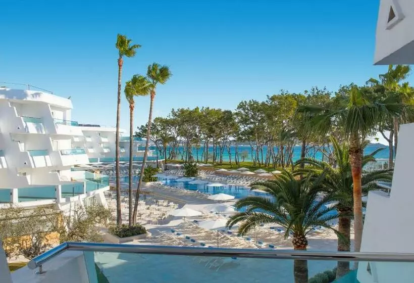 اتاق استاندارد با چشم‌انداز استخر, Iberostar Waves Playa de Muro