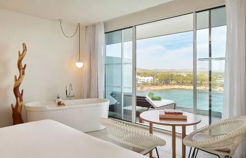 スタンダードルーム, Meliá Ibiza