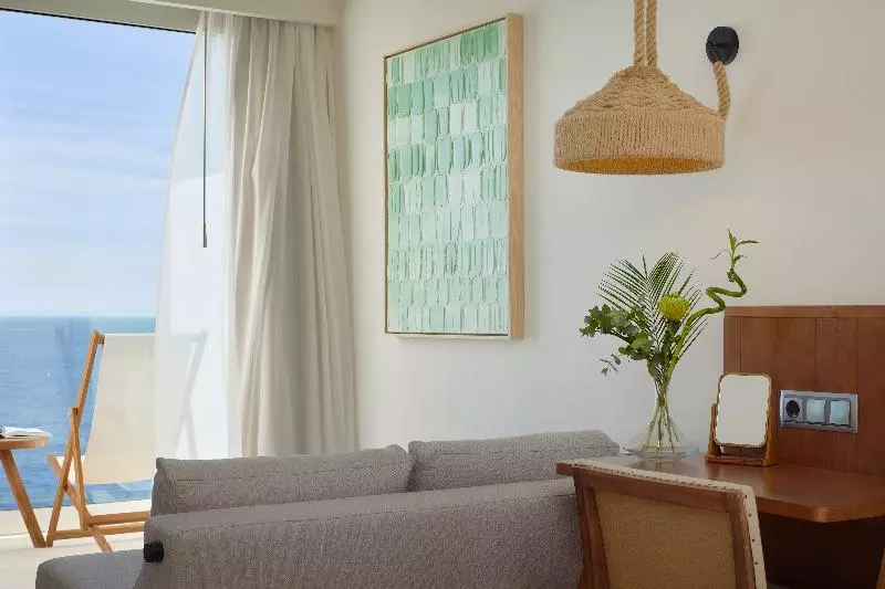سوییت جونیور, Meliá Ibiza