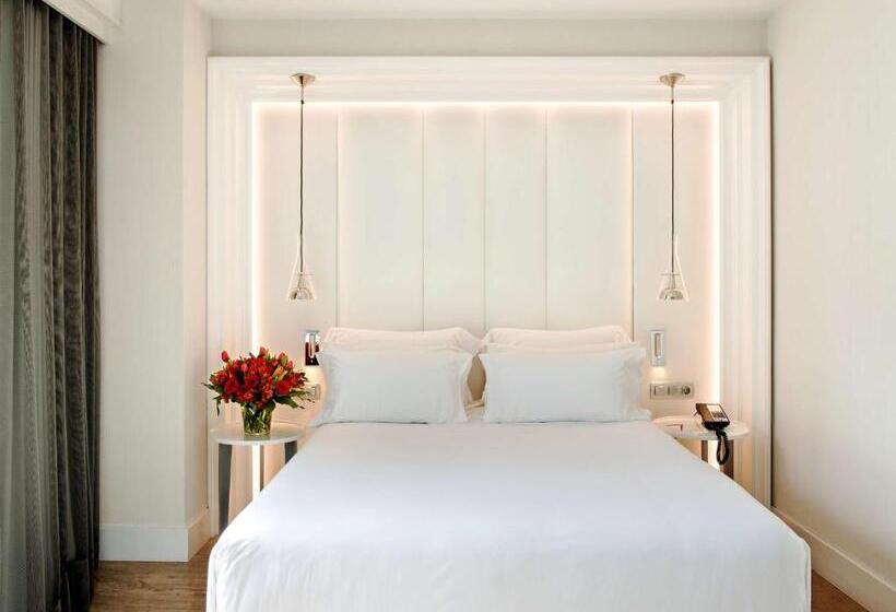 Номер Superior, NH Collection Barcelona Gran Hotel Calderon