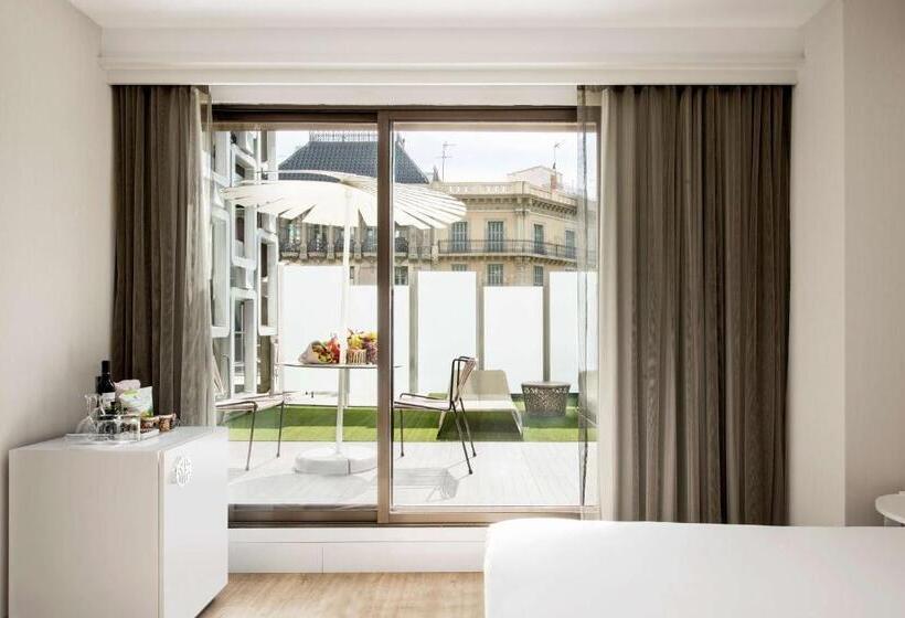 Номер Superior с Террасой, NH Collection Barcelona Gran Hotel Calderon