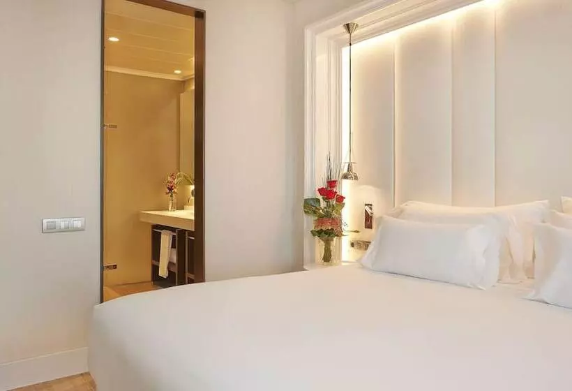 Superior Room with Terrace, NH Collection Barcelona Gran Hotel Calderon