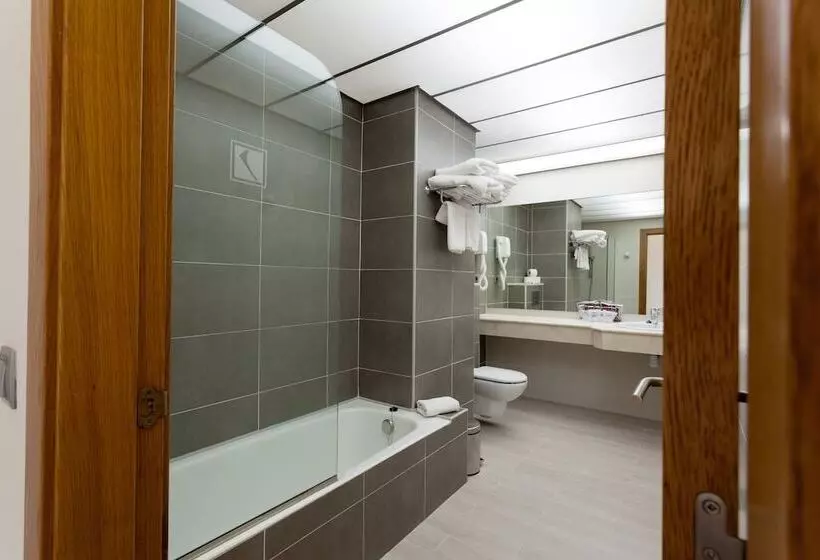 Habitación Estándar Piso Superior, Obelisco