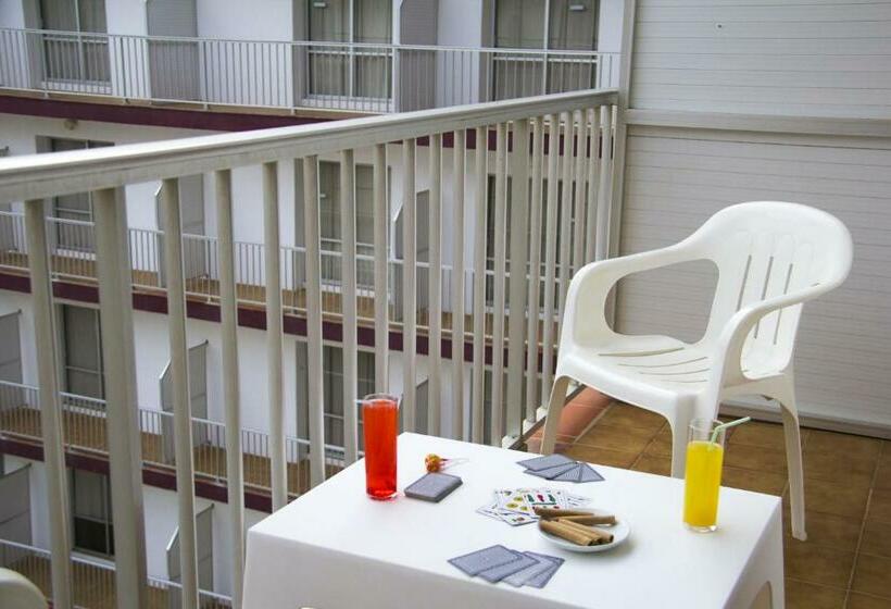 스탠다드 룸, Papi