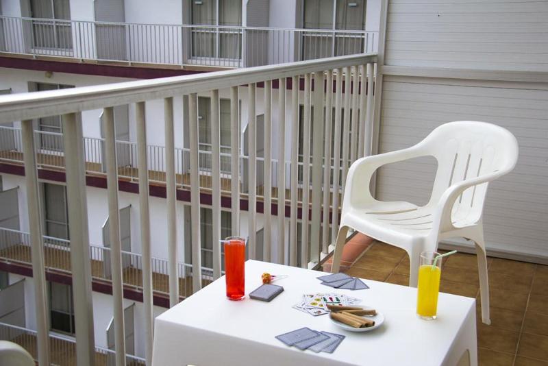 스탠다드 룸, Papi