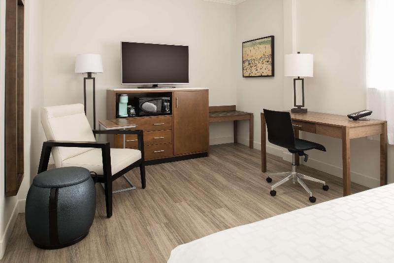 스탠다드 룸, Papi