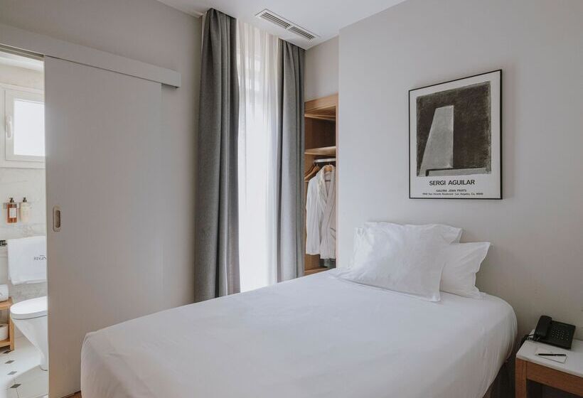 Номер Стандарт, Regina Barcelona