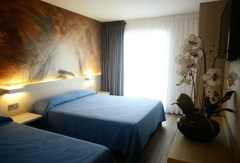 수피리어 룸, Riviera