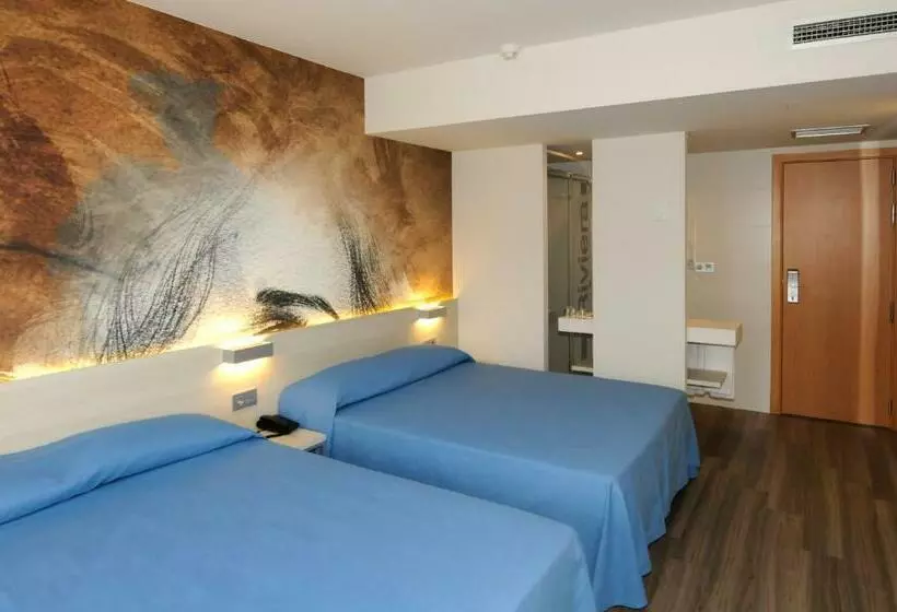 اتاق سوپریور سه تخته, Riviera