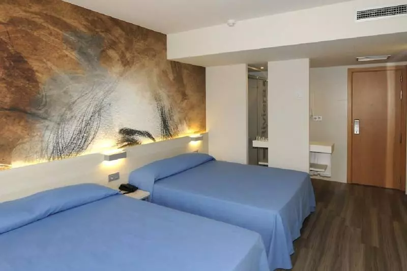 اتاق سوپریور سه تخته, Riviera