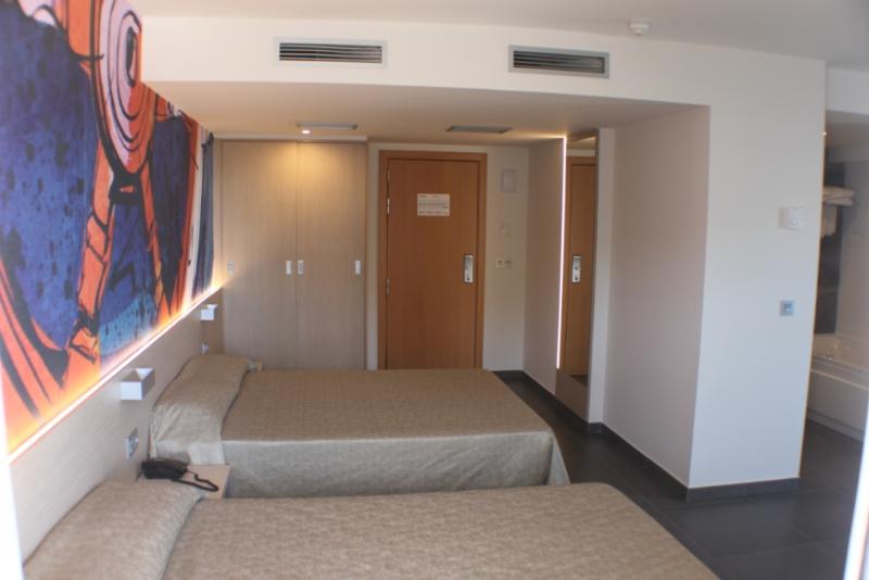 패밀리 룸, Riviera