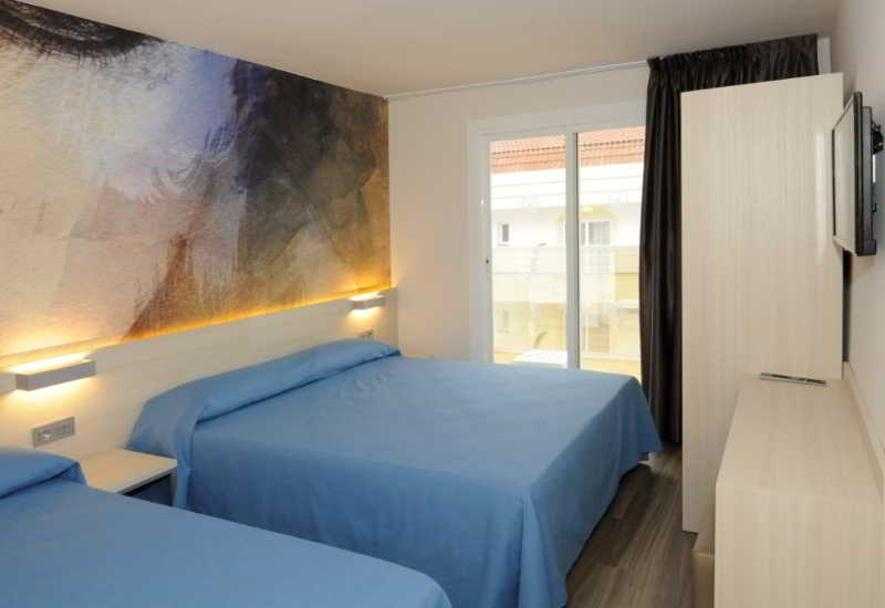 수피리어 룸, Riviera