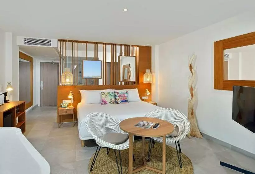 سوییت با چشم‌انداز دریا, Meliá Ibiza