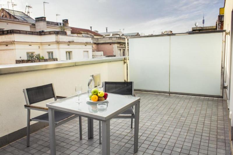 غرفة قياسية مزوَّدة بتراس, Zenit Barcelona