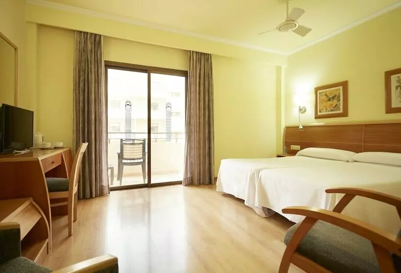 اتاق استاندارد با چشم‌انداز استخر, Invisa Hotel La Cala