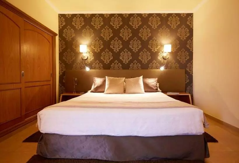 سوییت جونیور, Invisa Hotel La Cala