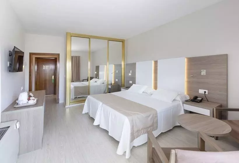 اتاق استاندارد با چشم‌انداز دریا, Mar Hotels Paguera & Spa