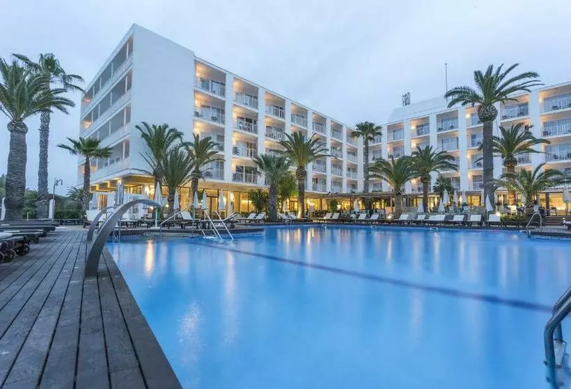 سوییت جونیور با چشم‌انداز استخر, Palladium Hotel Palmyra