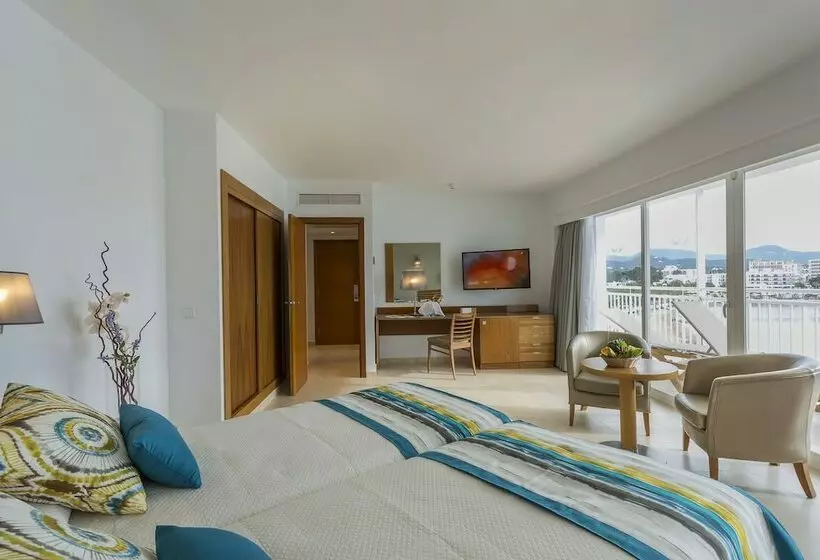 سوییت جونیور با چشم‌انداز دریا, Palladium Hotel Palmyra