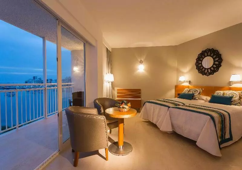 سوییت جونیور با چشم‌انداز دریا, Palladium Hotel Palmyra