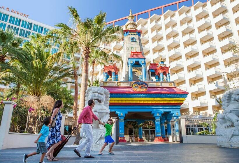 Семейный Номер, Sol Katmandu Park & Resort