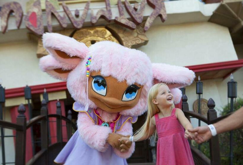 سوییت, Sol Katmandu Park & Resort