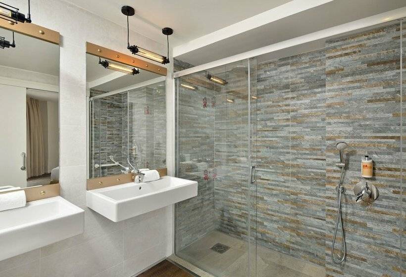 سوییت, Sol Katmandu Park & Resort