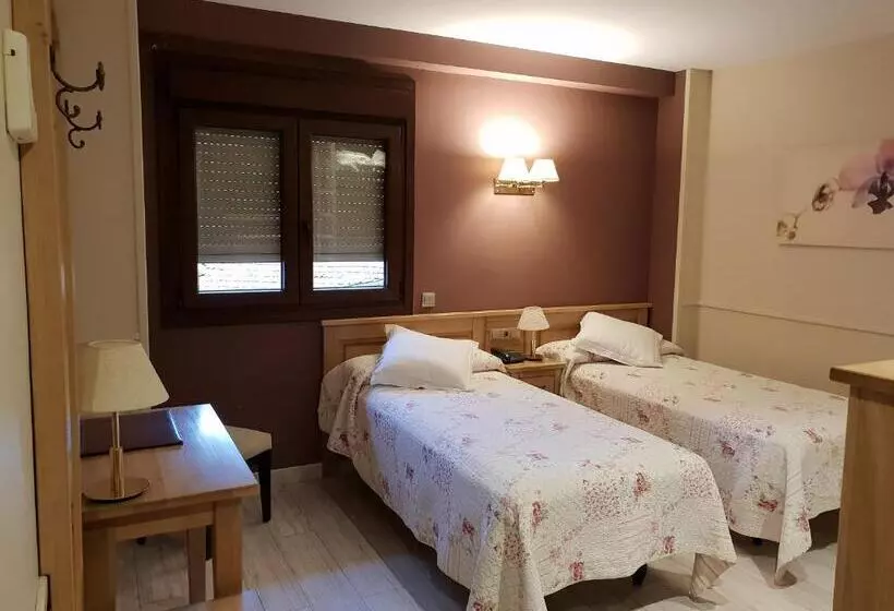Habitació Estàndard, A Boira
