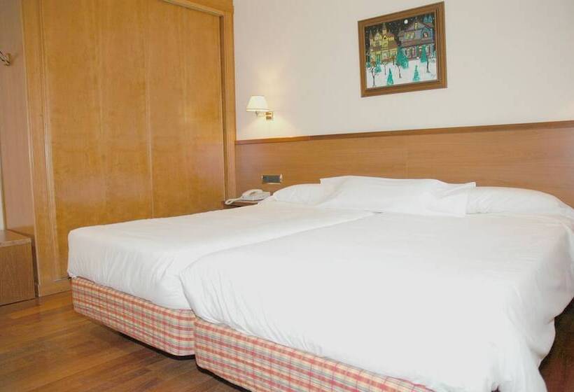 Номер Стандарт, Snö Hotel Candanchú